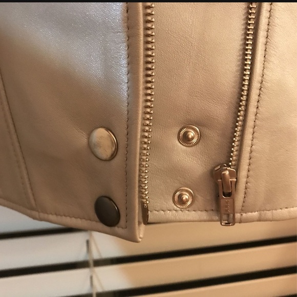 Womens Shiny Platinum Silver Leather Motorcycle Jacket - Picture 3 of 9